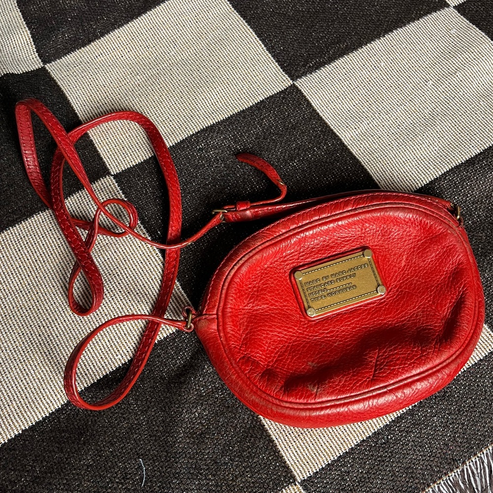 Bright red Marc Jacob’s shoulder bag